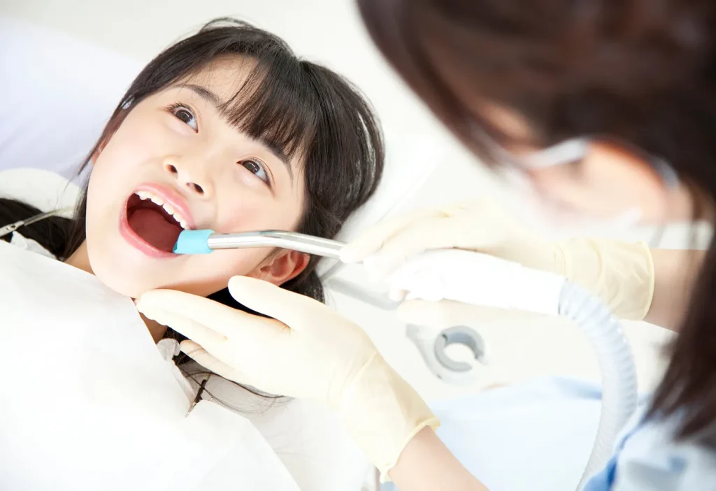 学童期(12~16歳)の矯正治療も手掛けています
